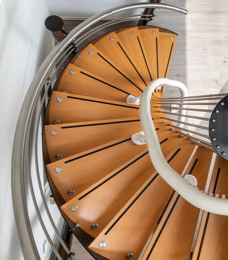 Un monte-escalier Otolift est également adapté pour les escaliers en colimaçon.