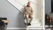 monte escalier monsieur